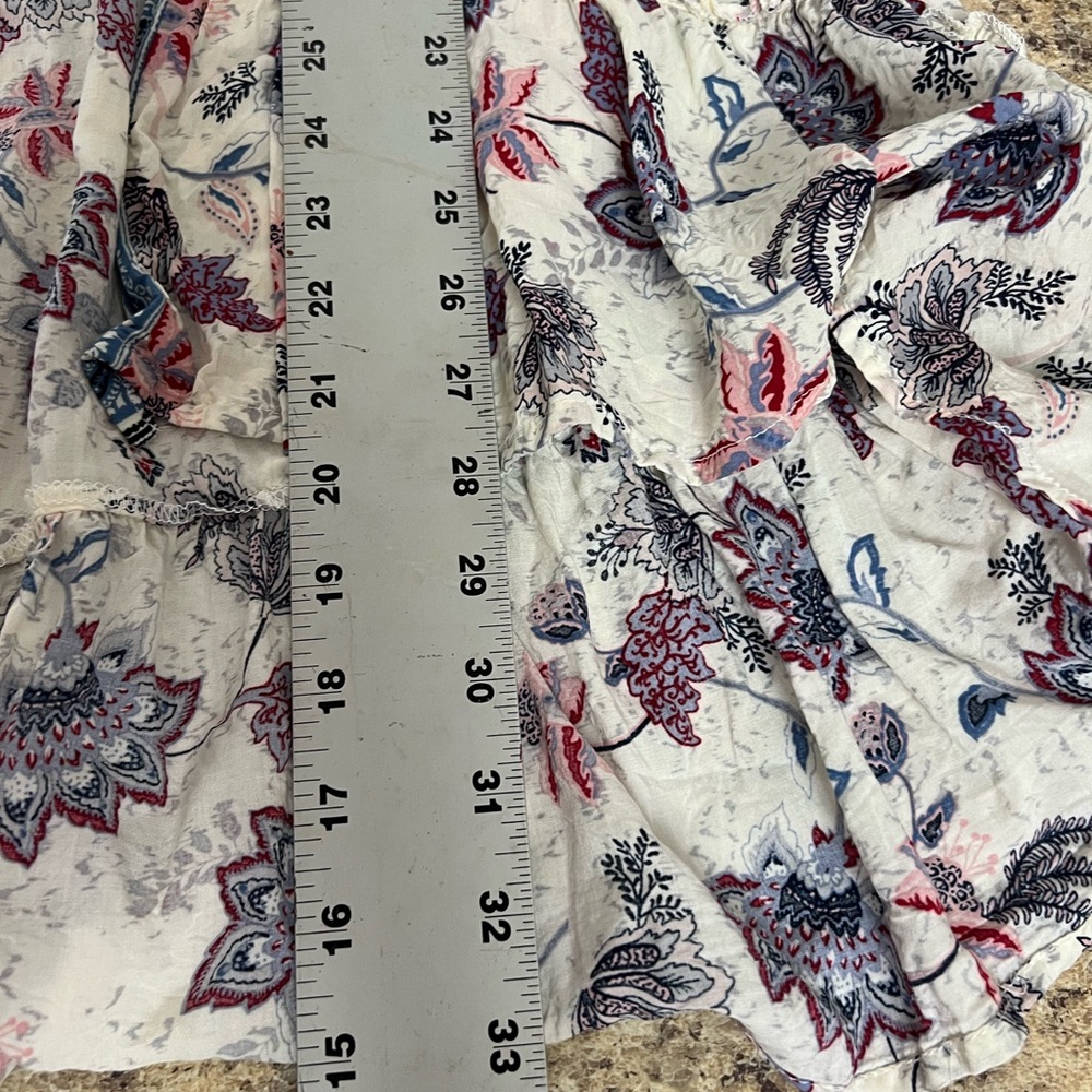 Maurice’s Lightweight Floral Kimono Cardigan blouse in White, Blue & Burgundy - Picture 6 of 7